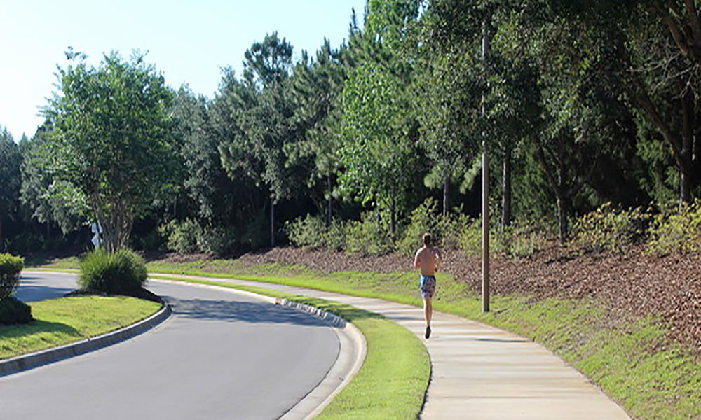 Country Club East Jogger
