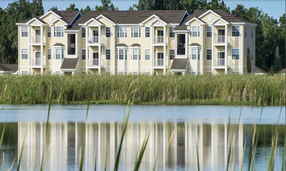 Ranch Lake Apartments with lake